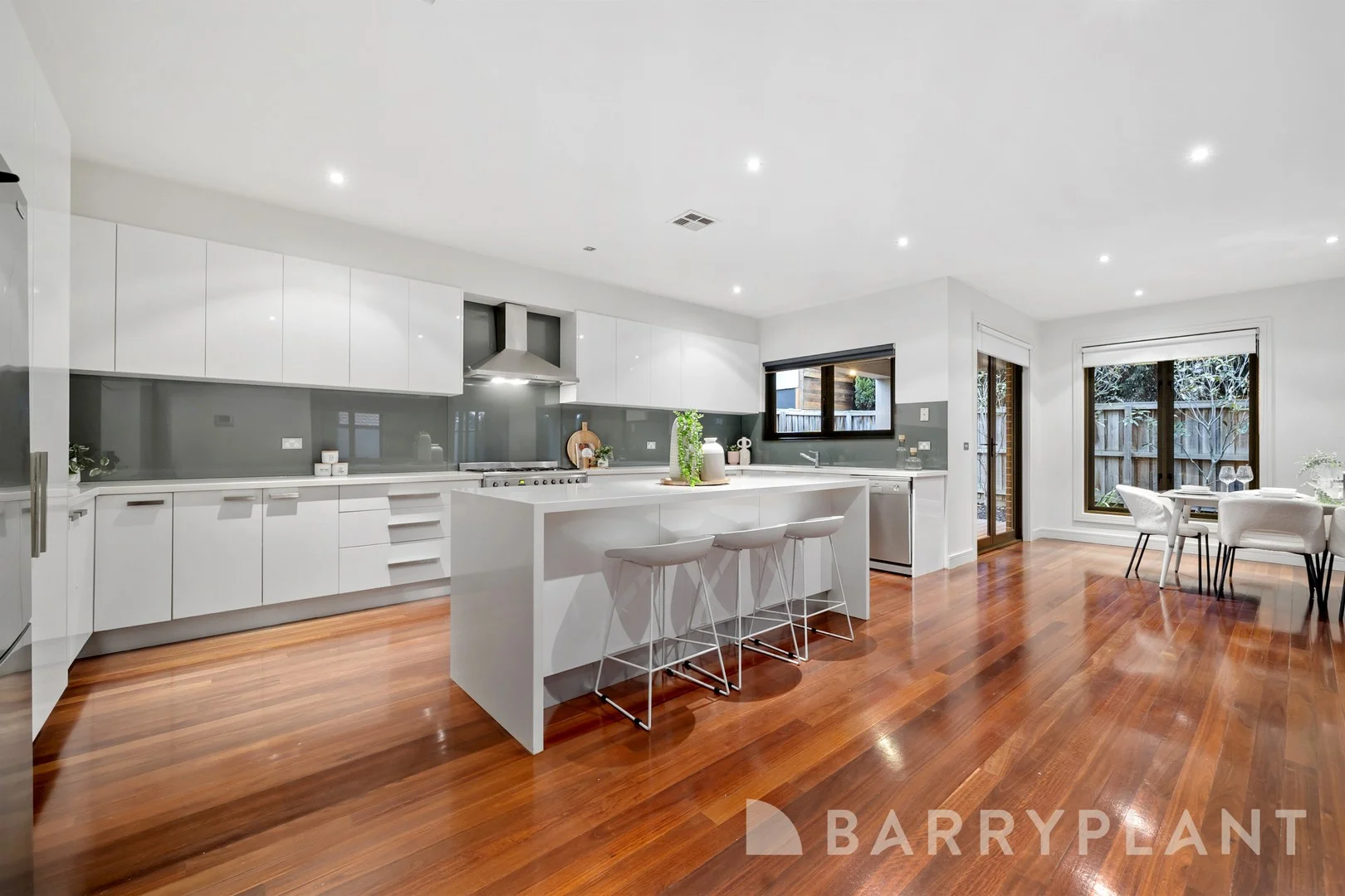 14 Maloney Rise (1/22)