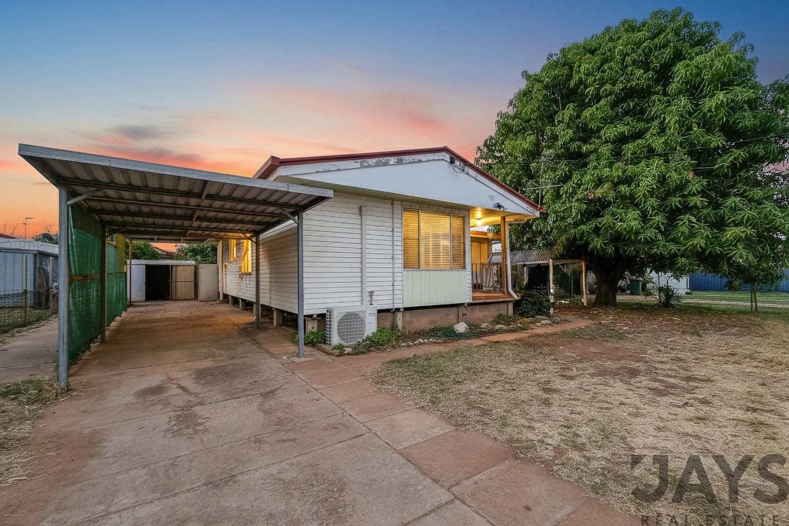 14 Milne Bay Road (1/15)