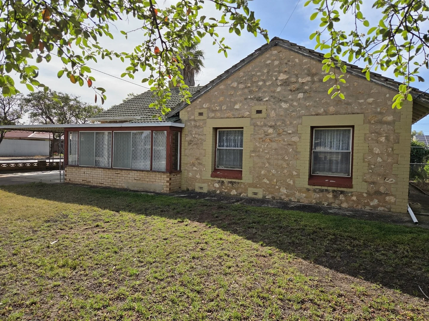 14 Montgomery Avenue (1/1)