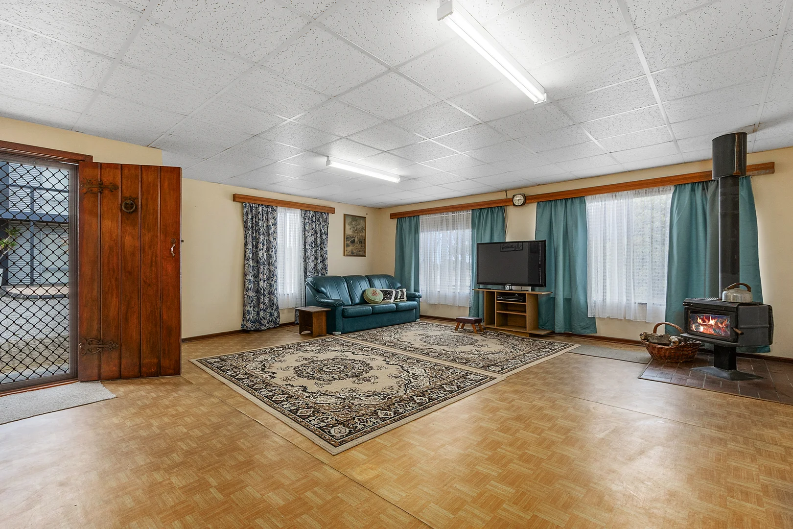 14 Oyster Point Drive - Image 3