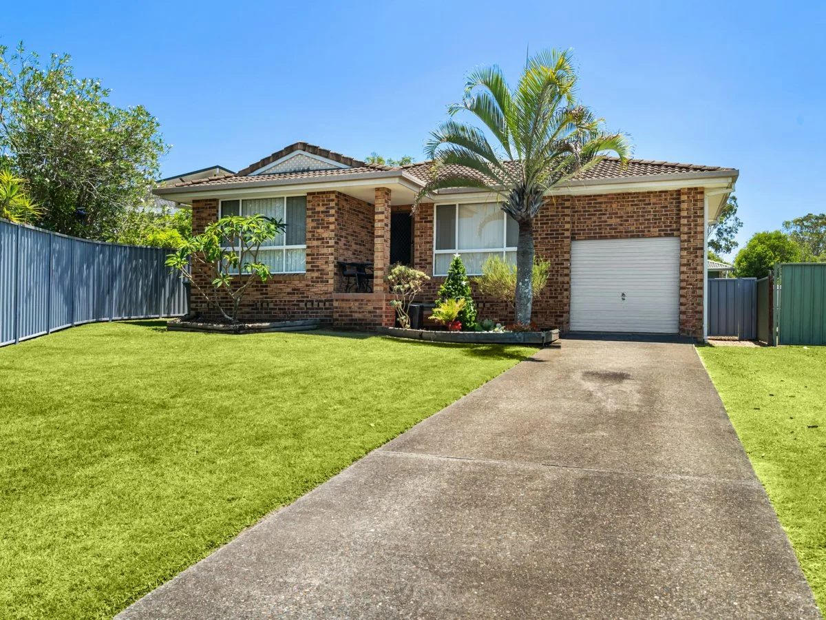 14 Patanga Close (1/18)