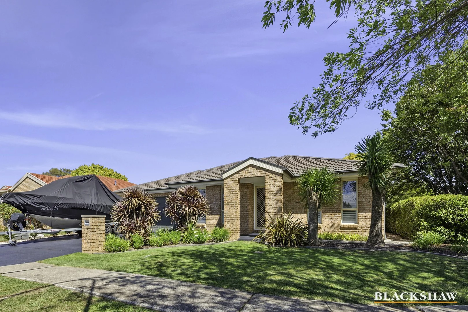 14 Petersilka Street (1/27)