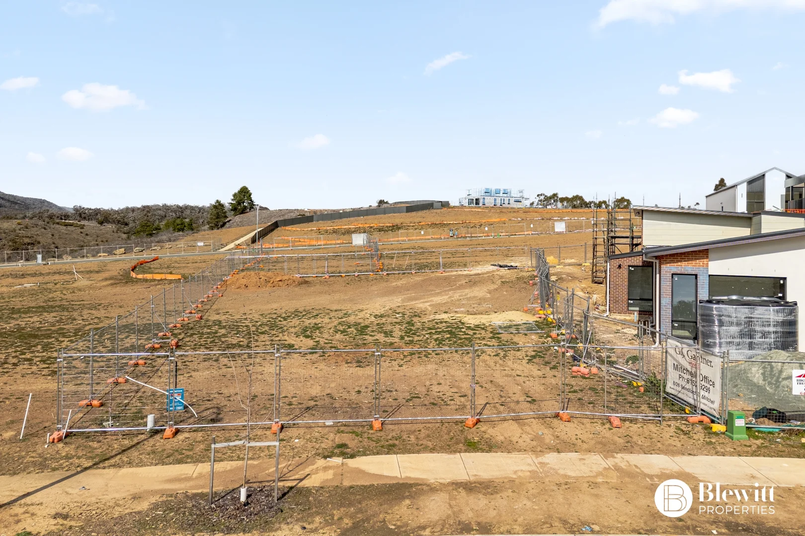 14 Petralia Street (1/10)