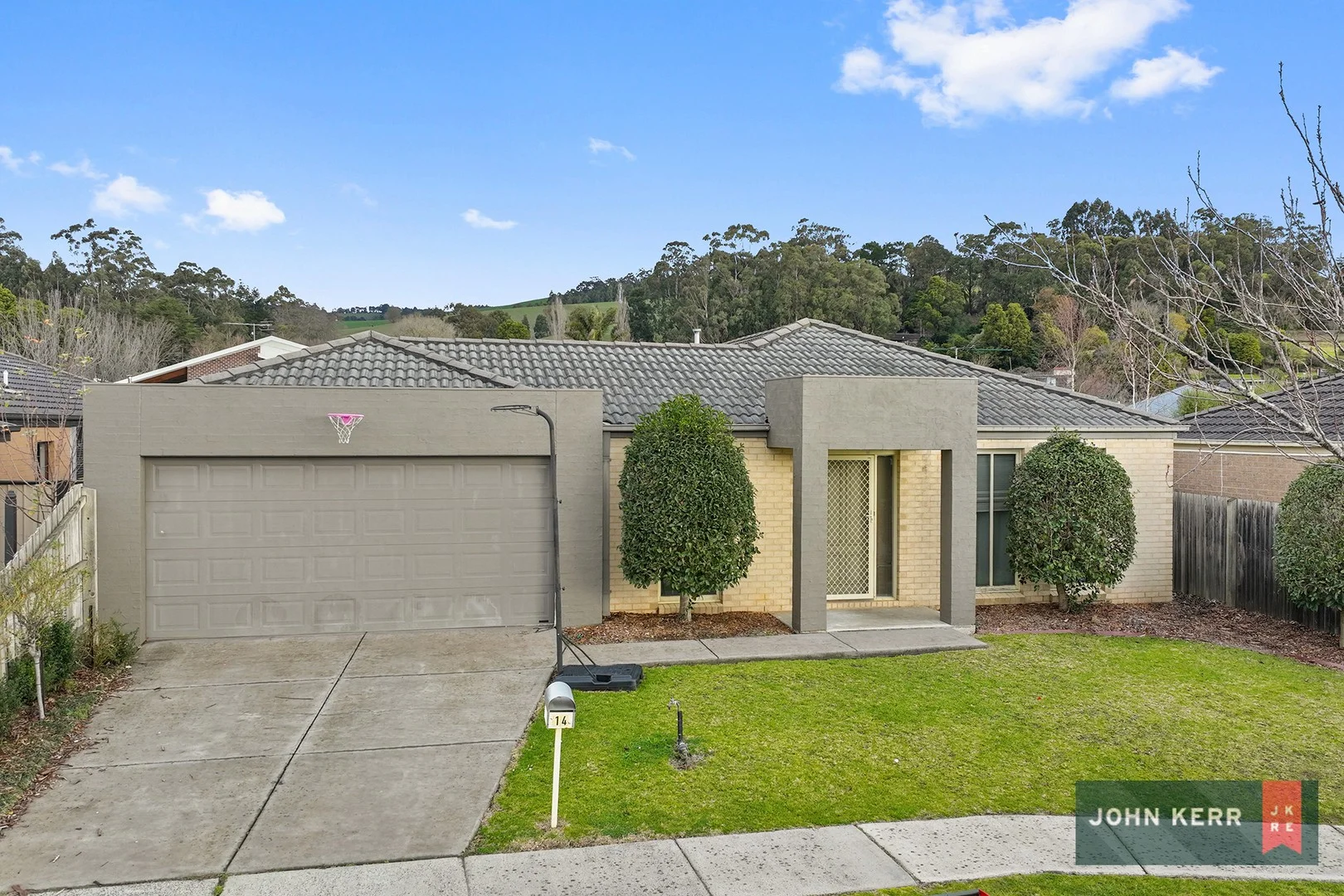 14 Red Gum Avenue (1/16)