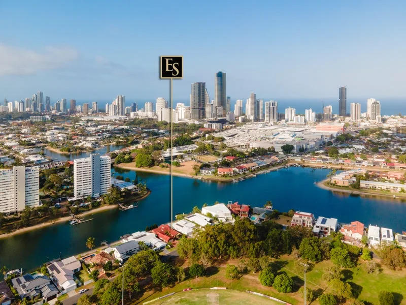 14 Sailaway Street (1/1)