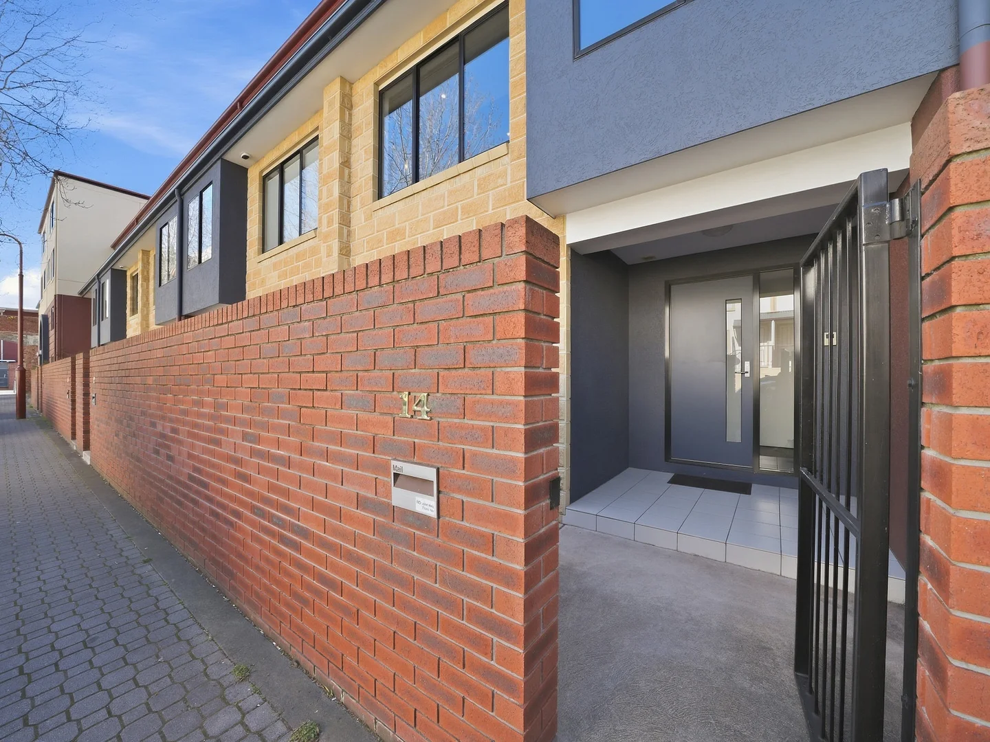 14 Terminus Row - Image 3
