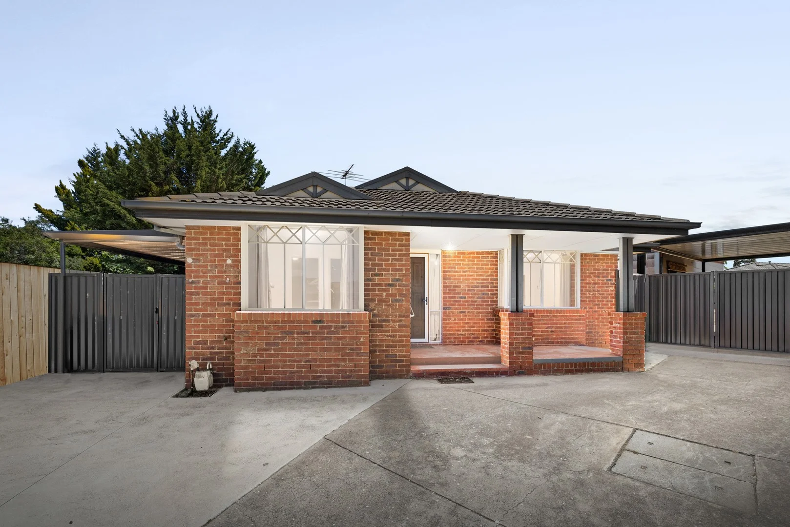 14 Tigris Close (1/19)