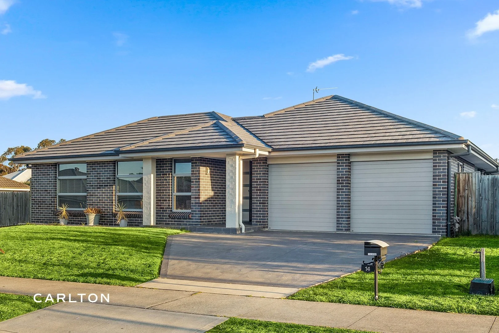 14 Turner Way (1/9)