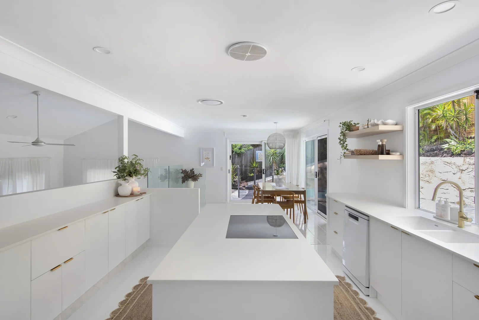 14 Waitara Place (1/24)