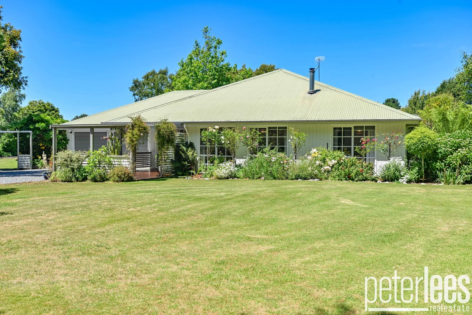 140 Paper Beach Road (1/29)