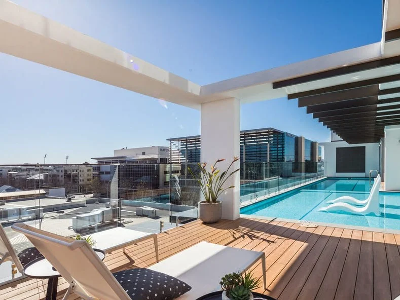 1402/105 Stirling Street - Image 4