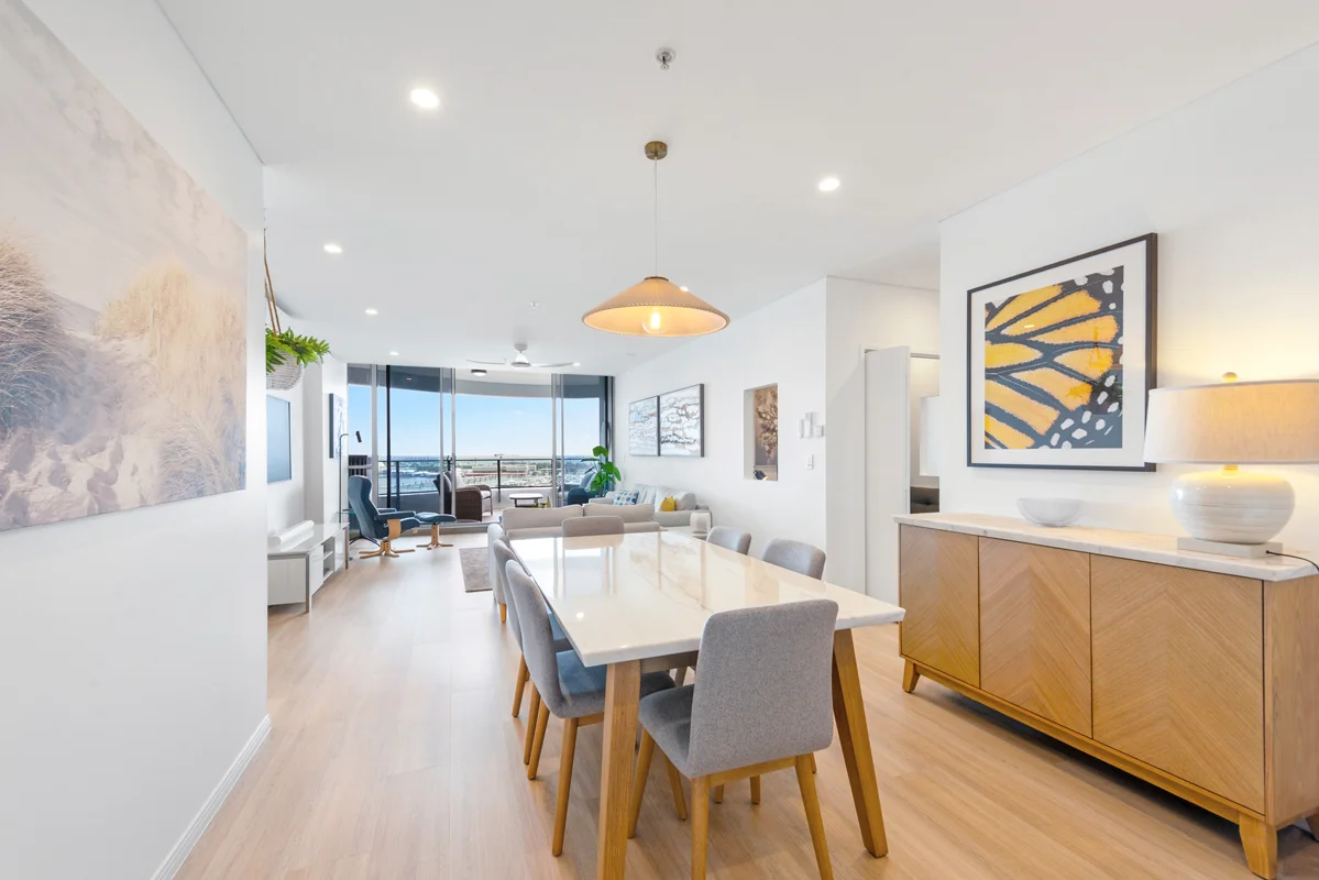 1404/4 Como Crescent (1/16)