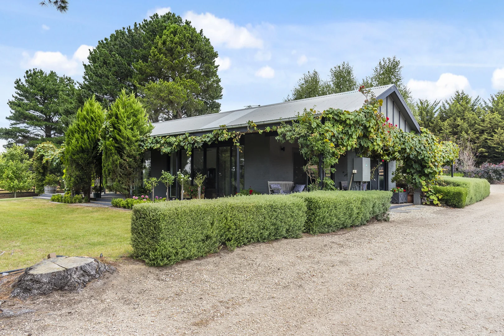 141 Fraser Road - Image 2