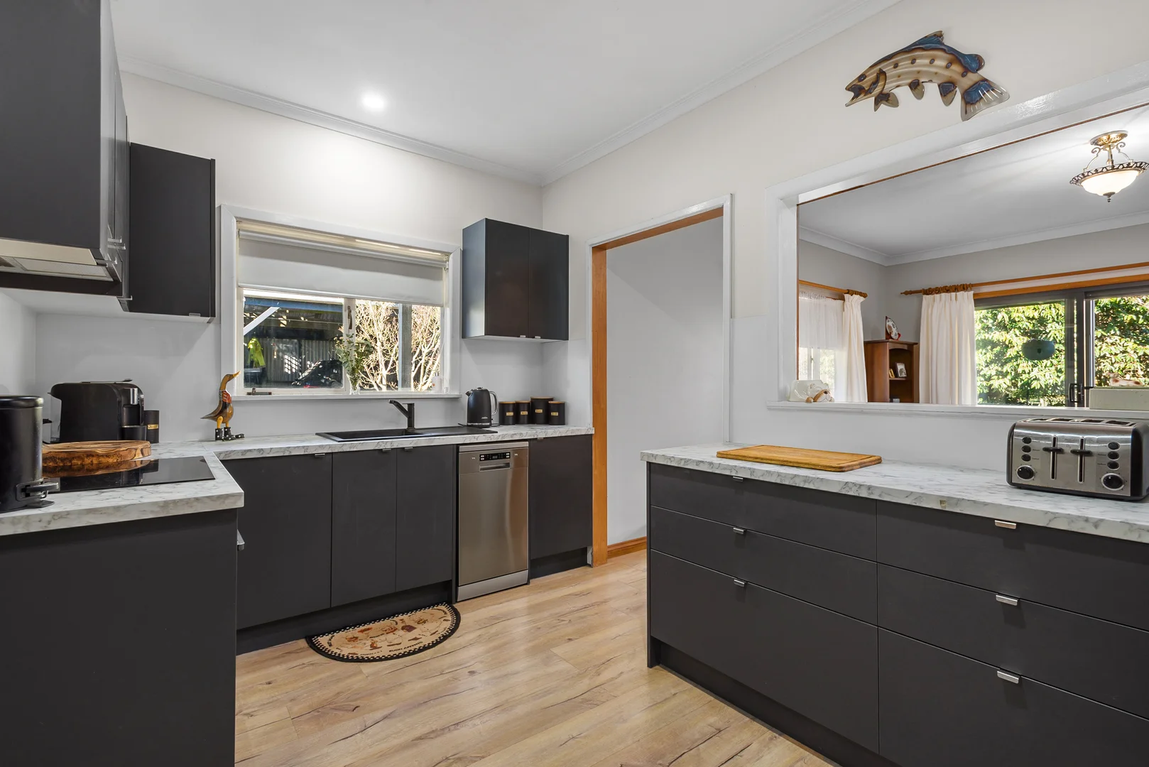 141 Ochiltrees Road - Image 3