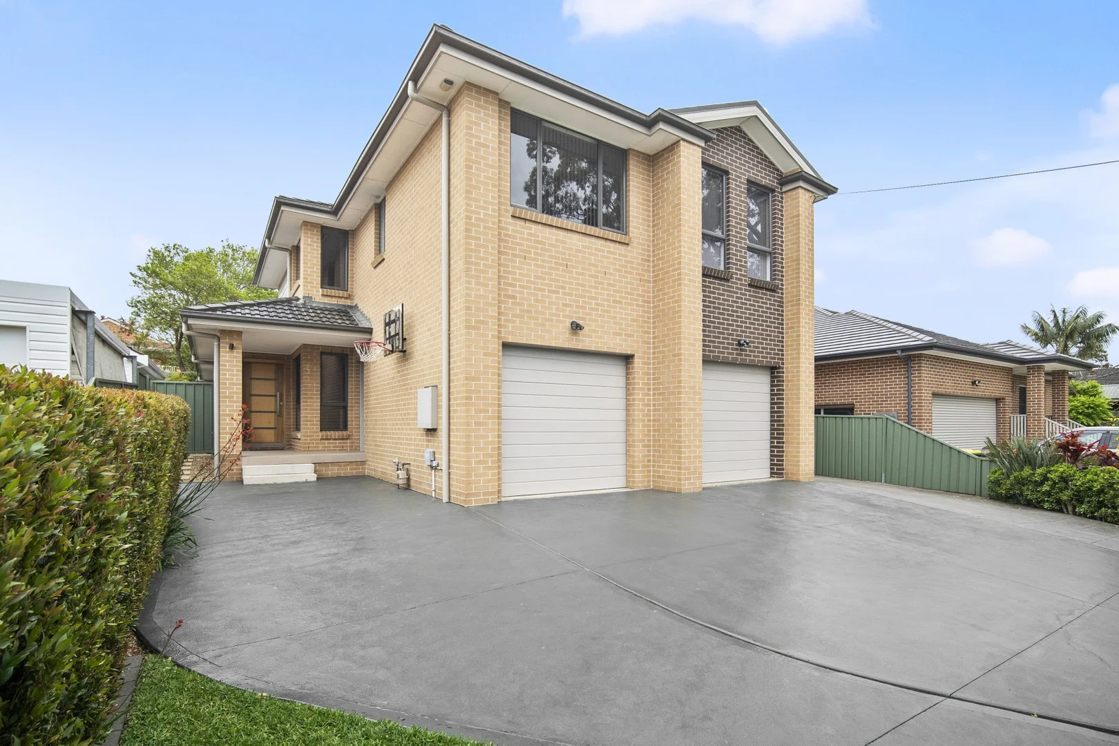 141B Manchester Road (1/17)