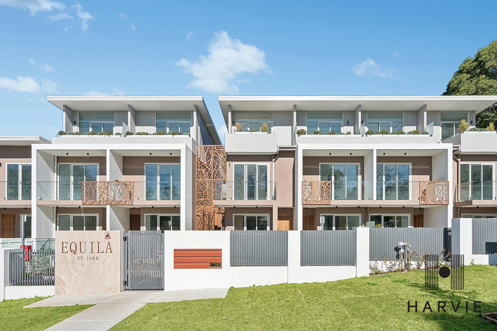 142 Killeaton Street (1/19)