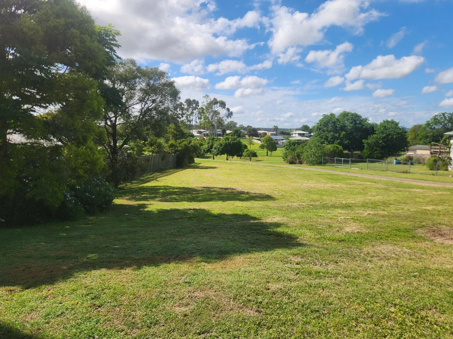 142 Macalister Street (1/3)