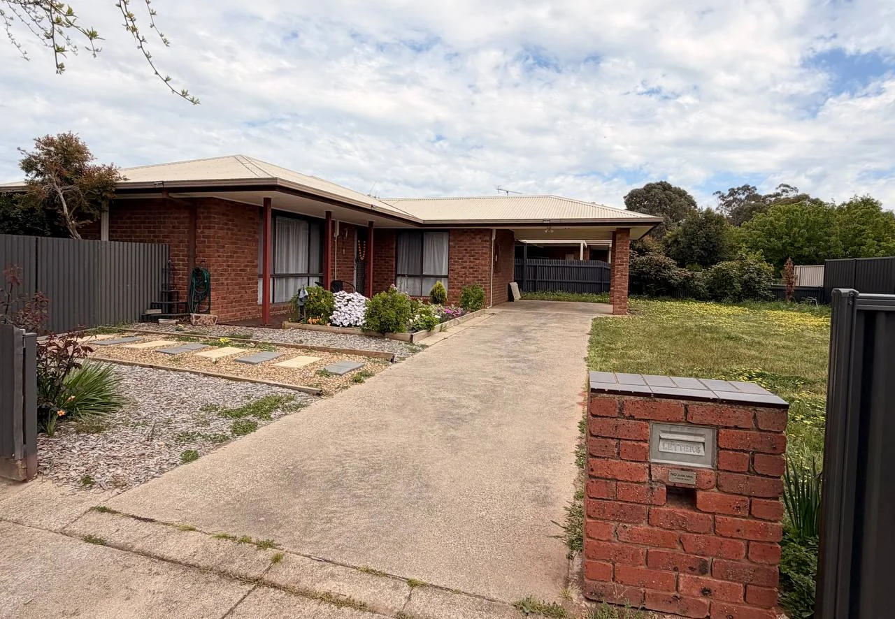143 Waller Street (1/12)