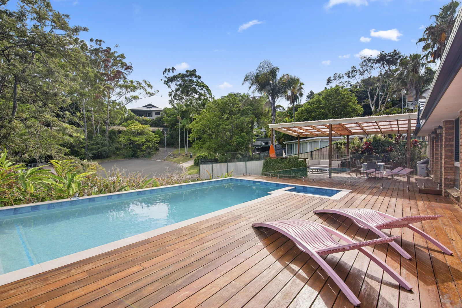 146 Guineas Creek Road (1/17)