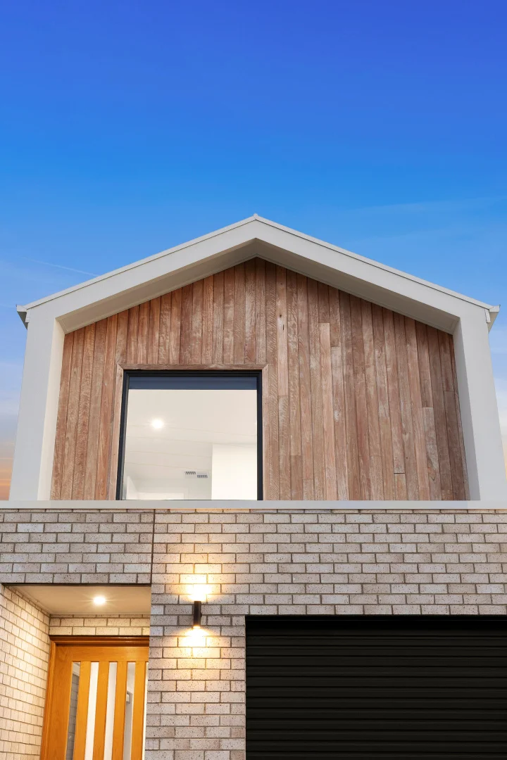 14A Roddick Grove - Image 3