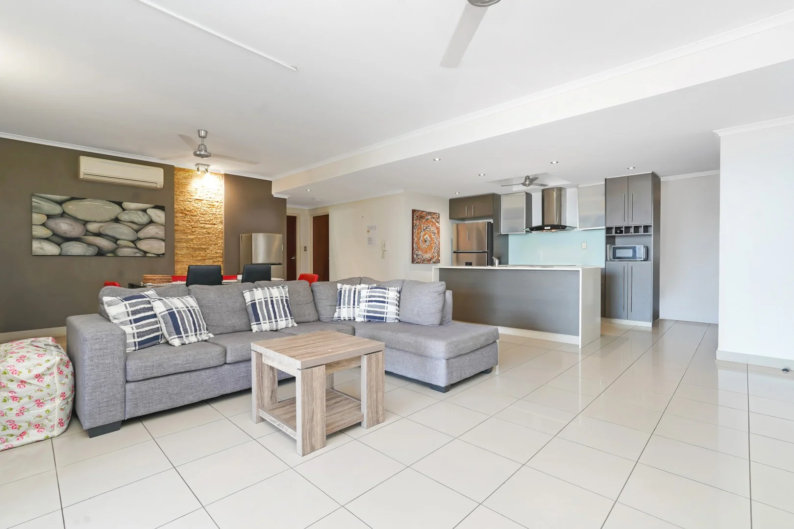 15/107 Woods Street (1/11)