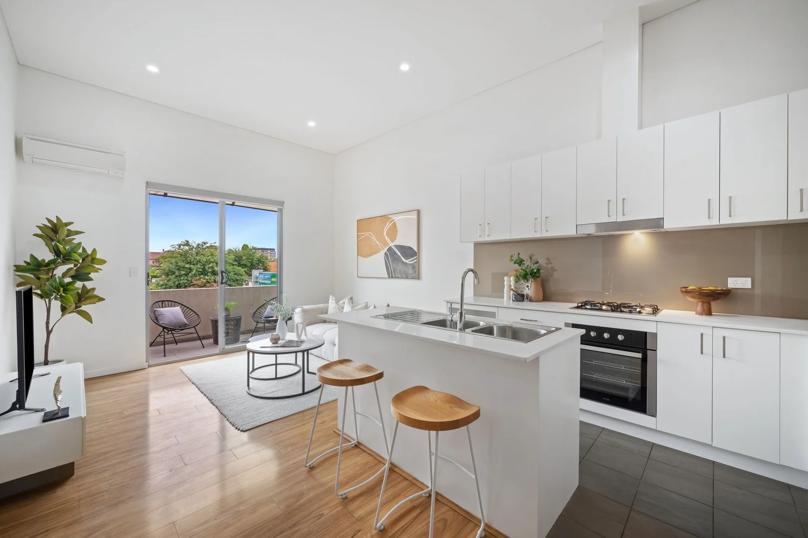 15/129-131 Parramatta Road (1/10)