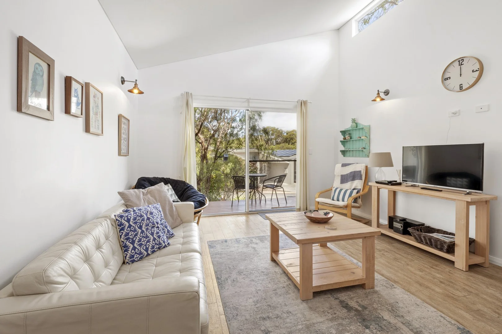 15/1652 Caves Road (1/25)