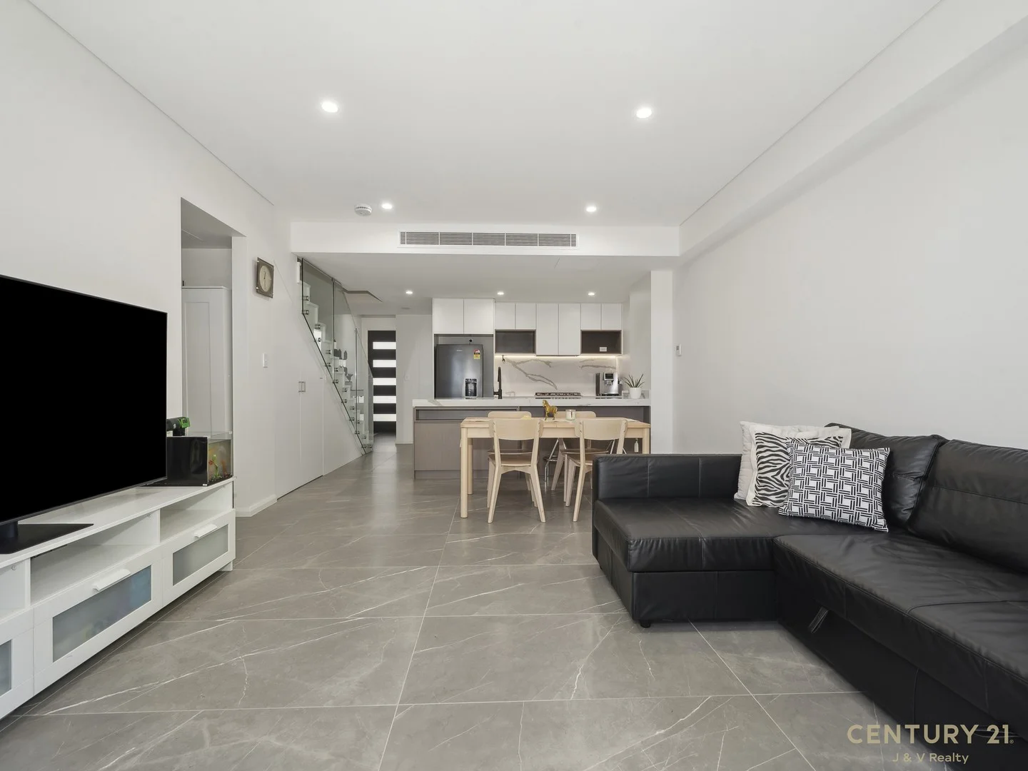 15/3-5 Winston Street (1/10)