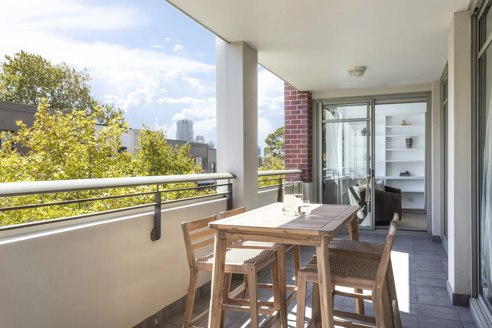 15/42 Flinton Street (1/6)