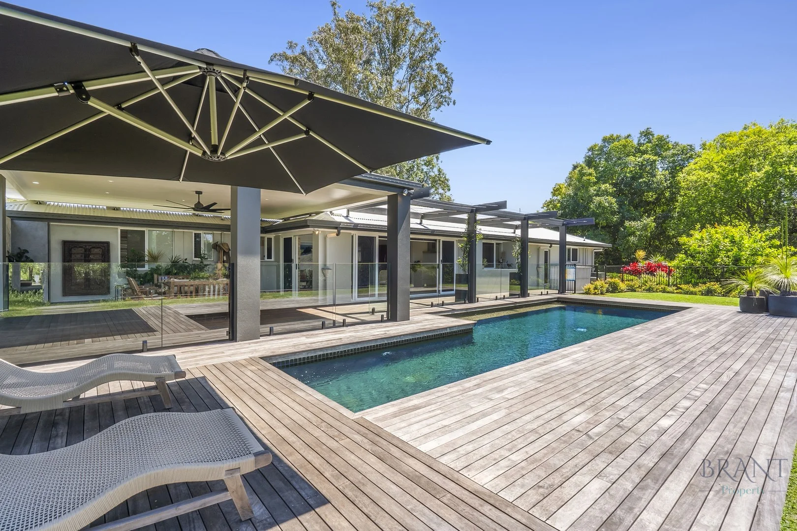 15 Alice Dixon Drive (1/32)