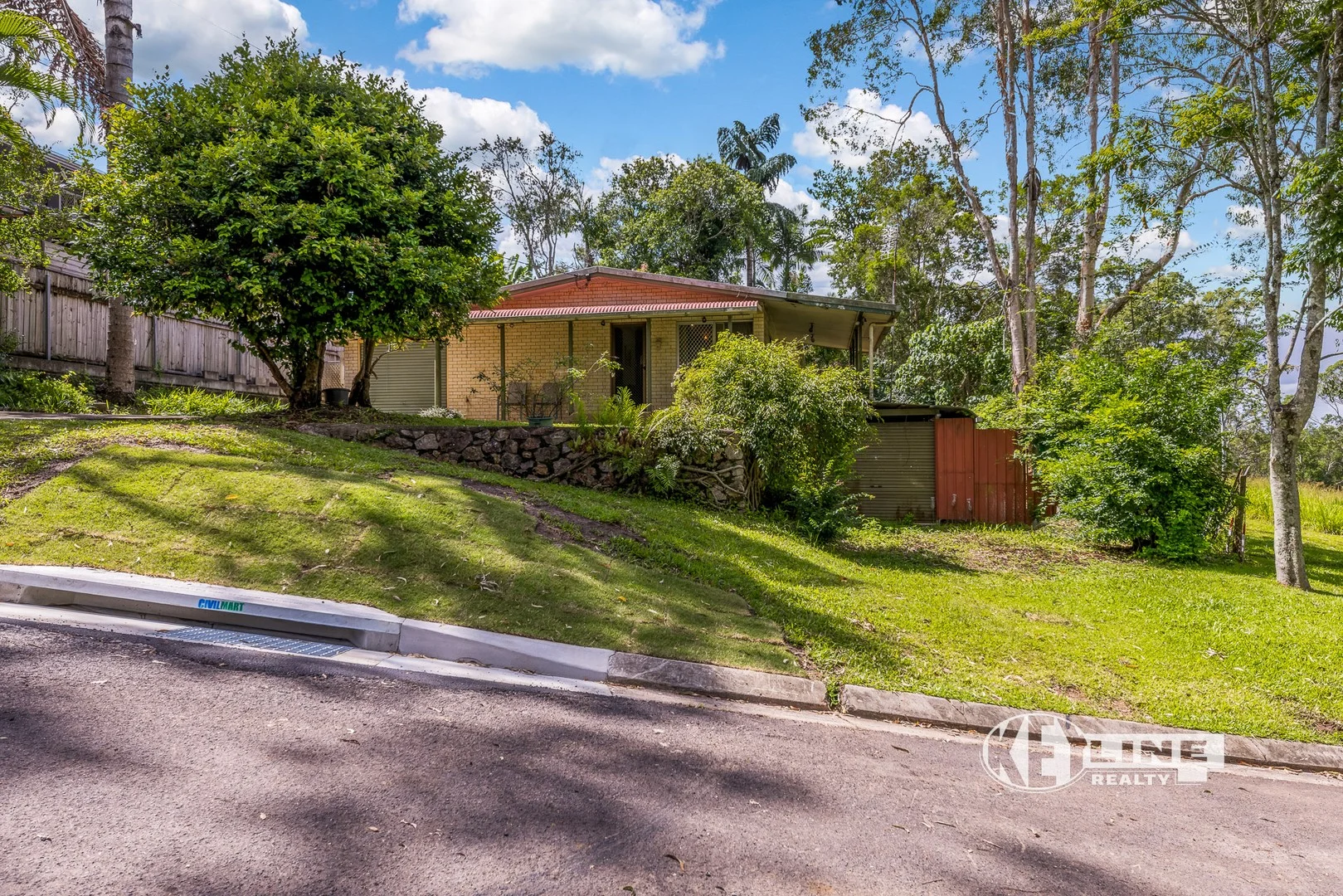 15 Bangalow Street (1/17)