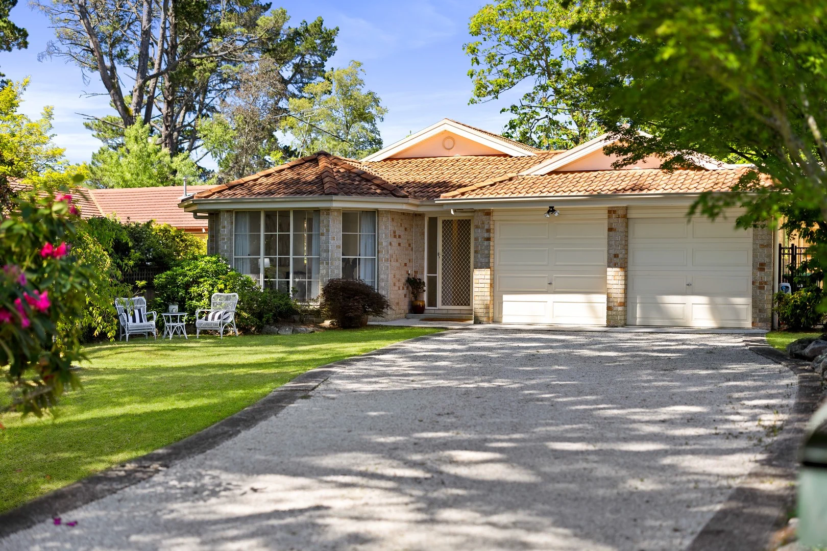 15 Bellevue Cres (1/33)
