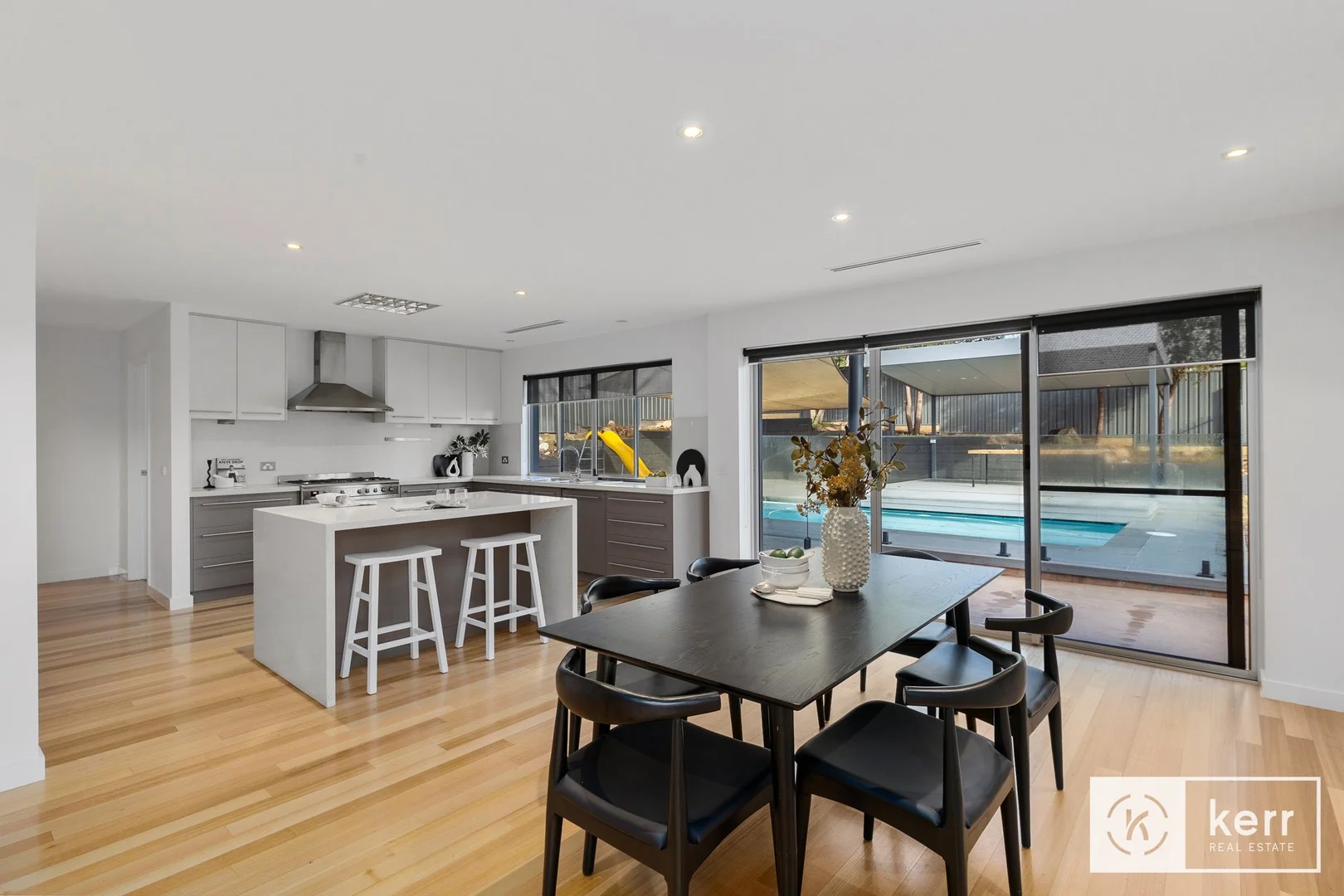 15 Brepbir Street (1/24)