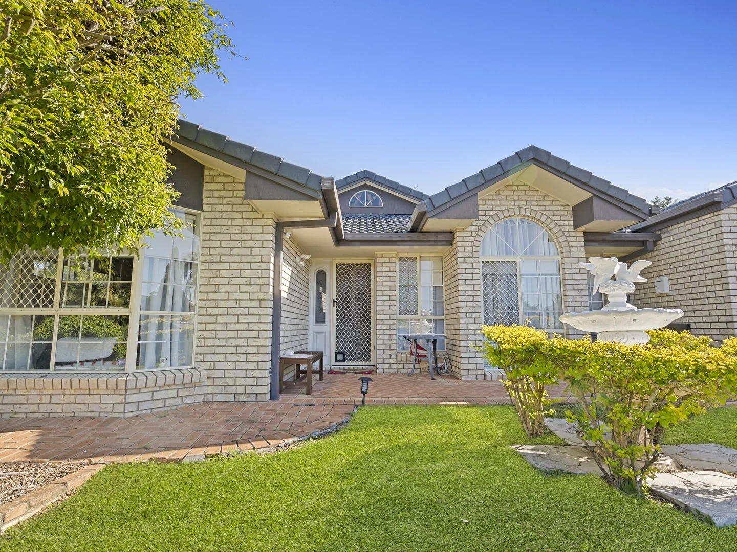 15 Charnley Court (1/28)