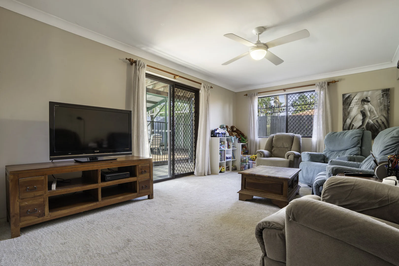 15 Colonsay Street - Image 2