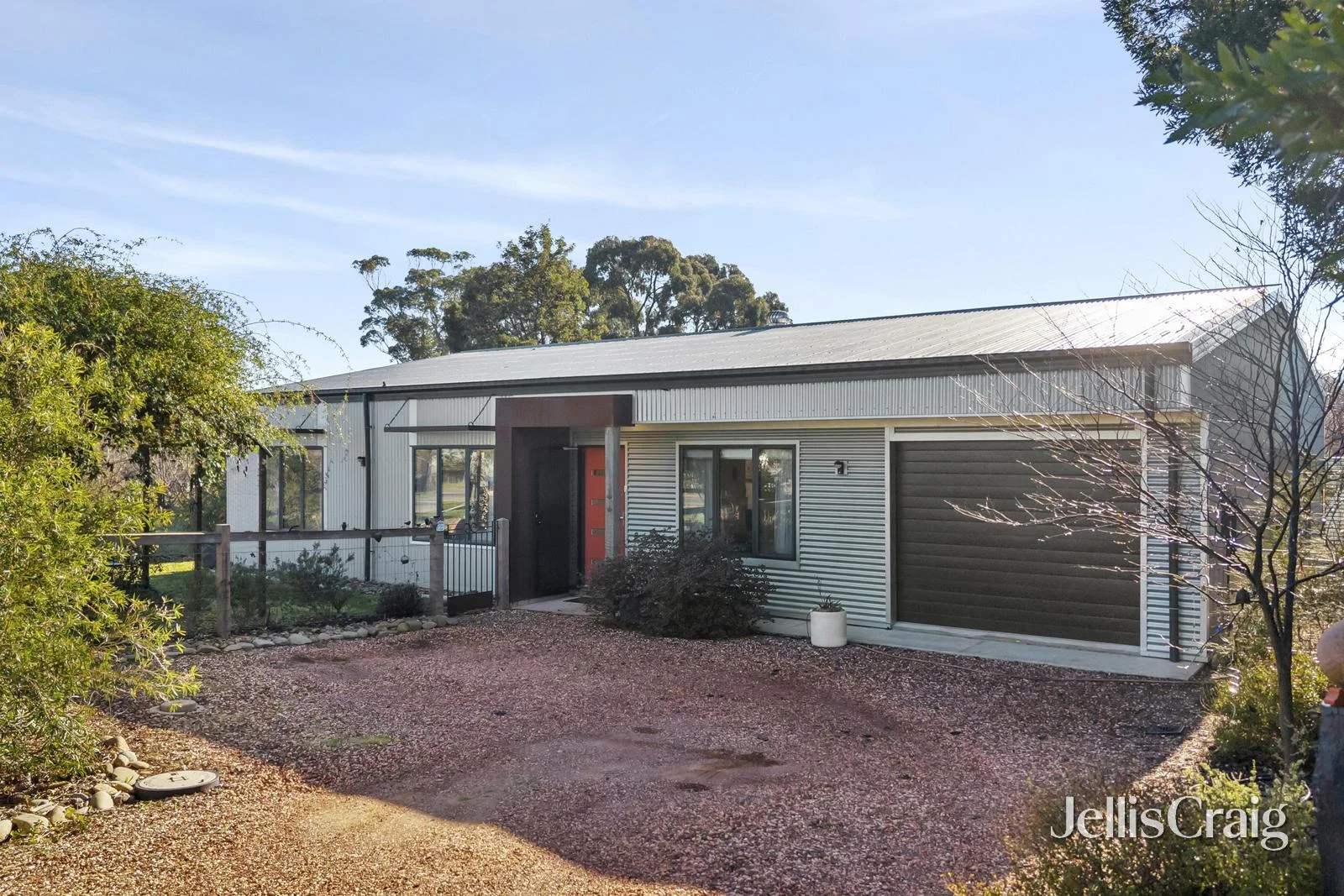 15 Fryers Road (1/19)
