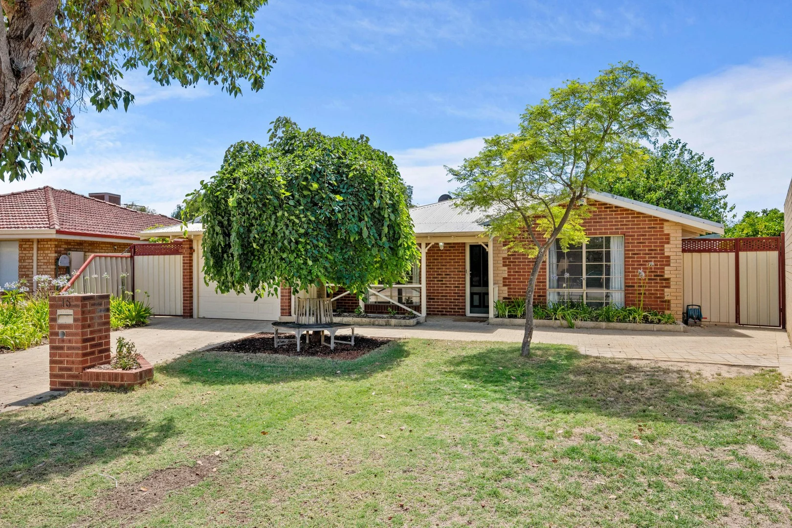 15 Grasmere Court (1/18)