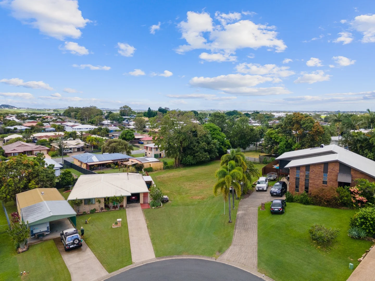 15 Grevillea Drive (1/6)