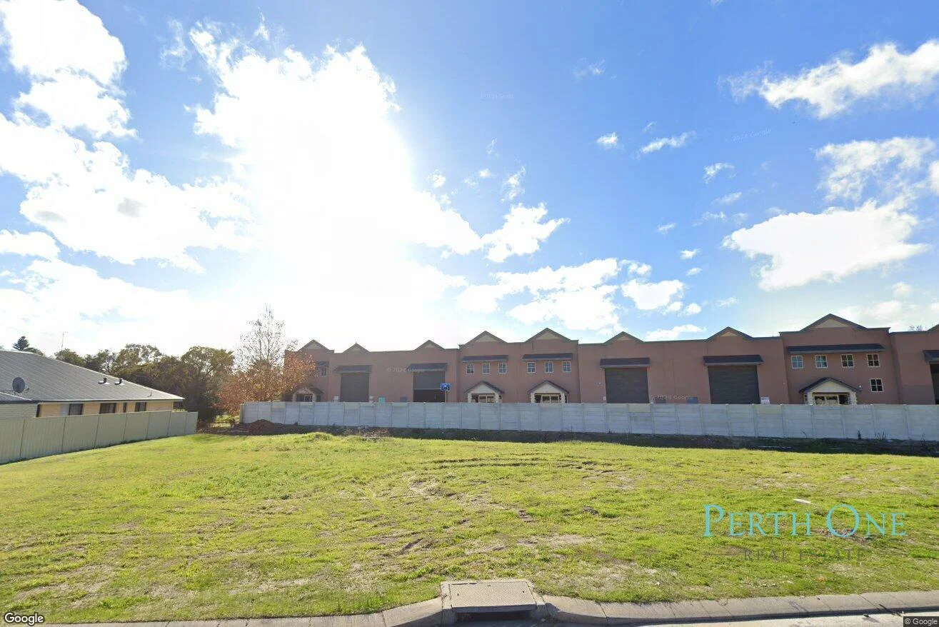 15 Hughes Street (1/4)