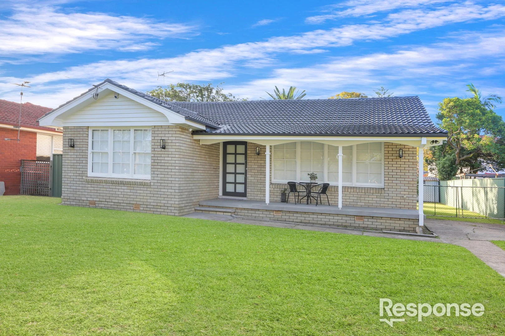 15 Lodge Avenue (1/10)