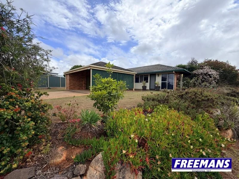15 Windsor Circle (1/3)