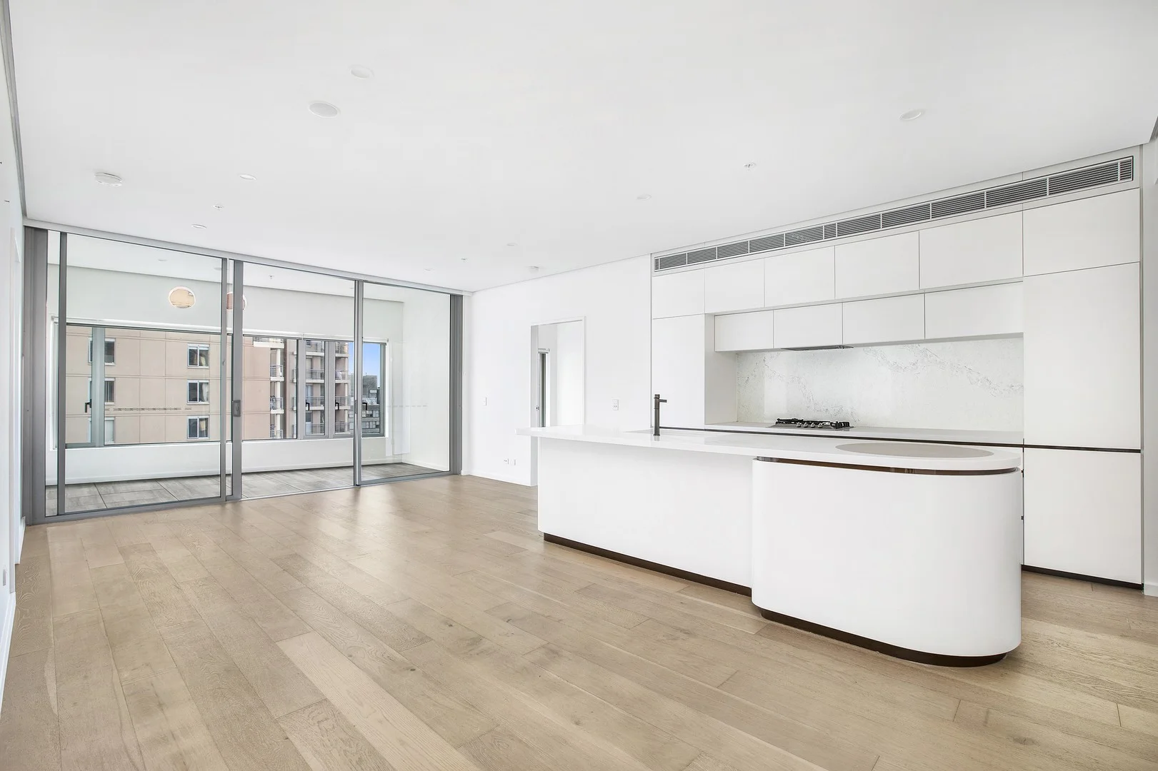 Mortgagee in Possession Auction Guide:$2.25 - $2.475 million