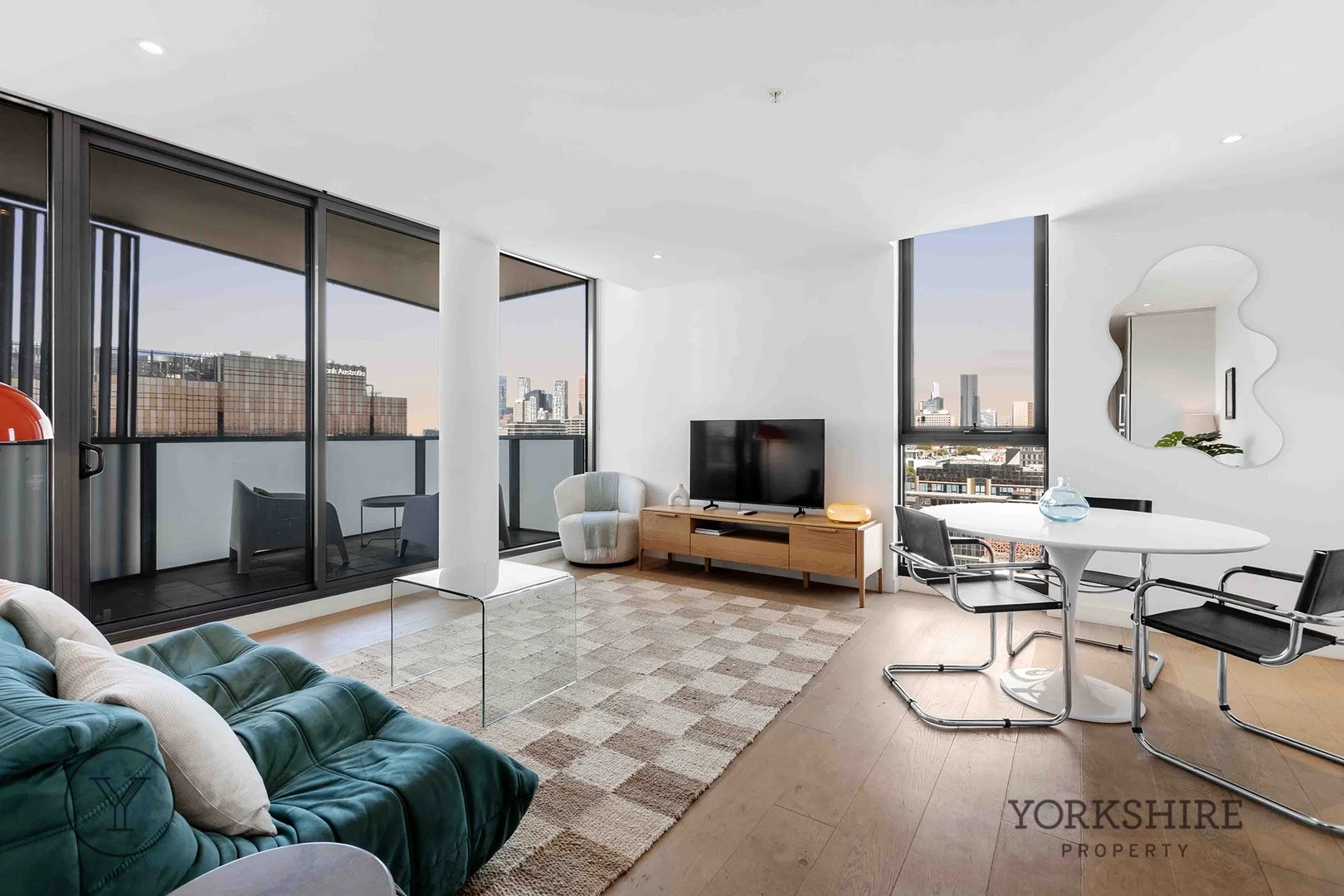 1507D/21 Robert Street (1/1)