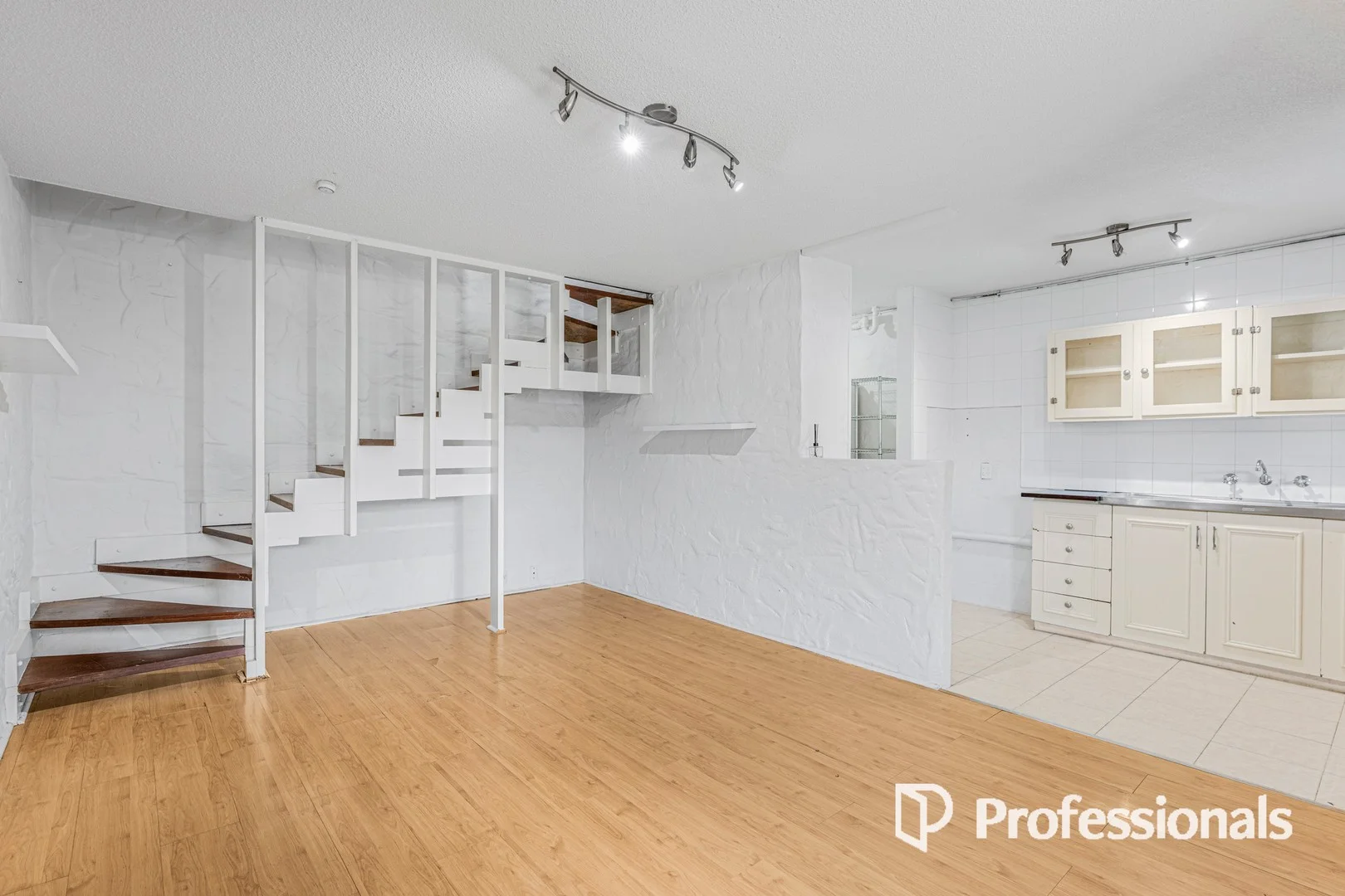 155/81 King William Street (1/31)