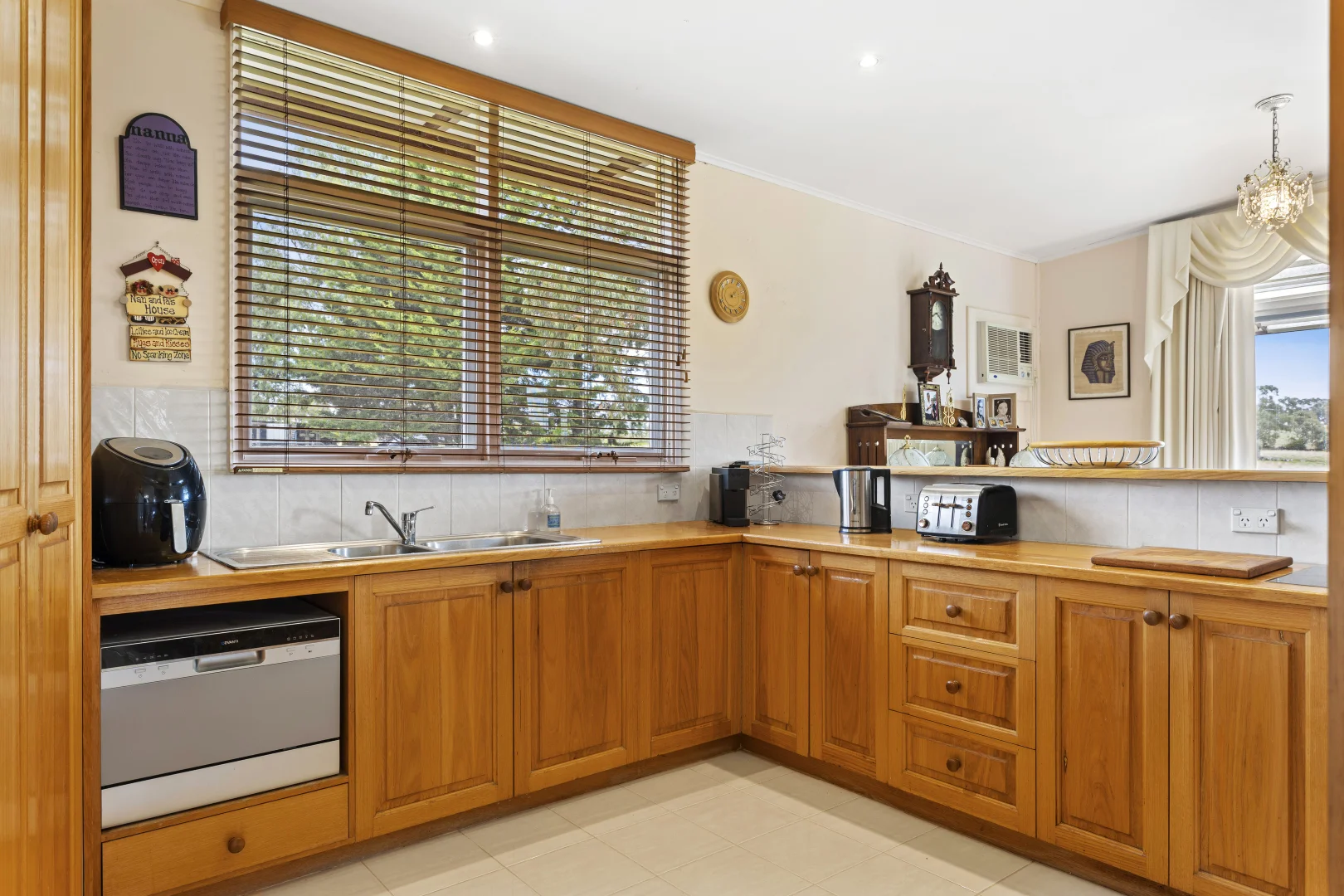155 Beckworth Court Road - Image 4