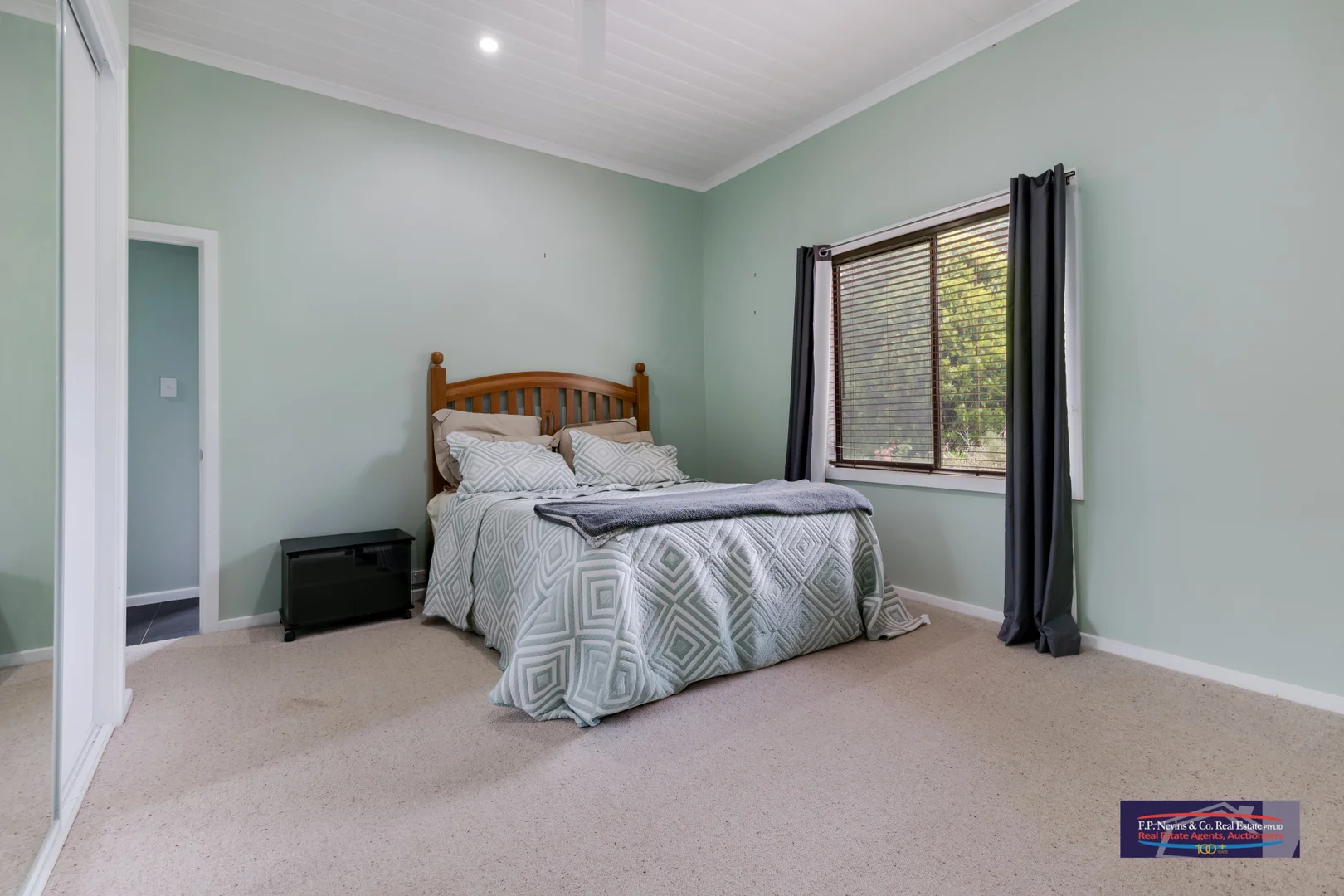 157 Mitchells Lane - Image 4