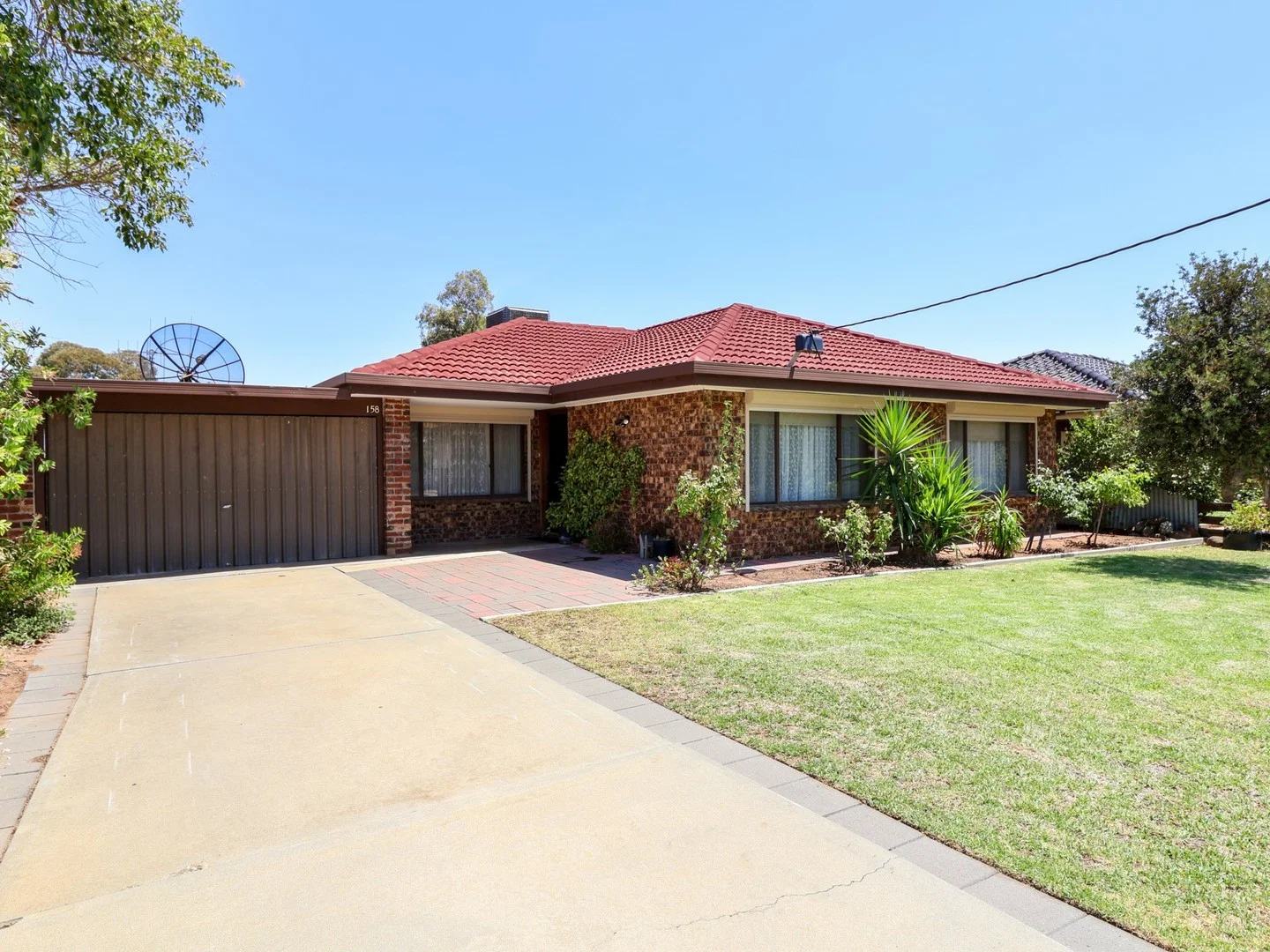 158 Murlong Street (1/1)
