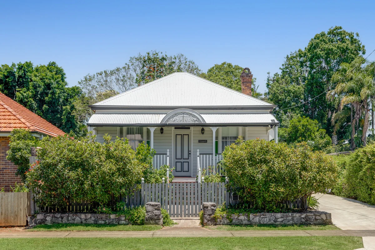 158 Russell Street (1/1)