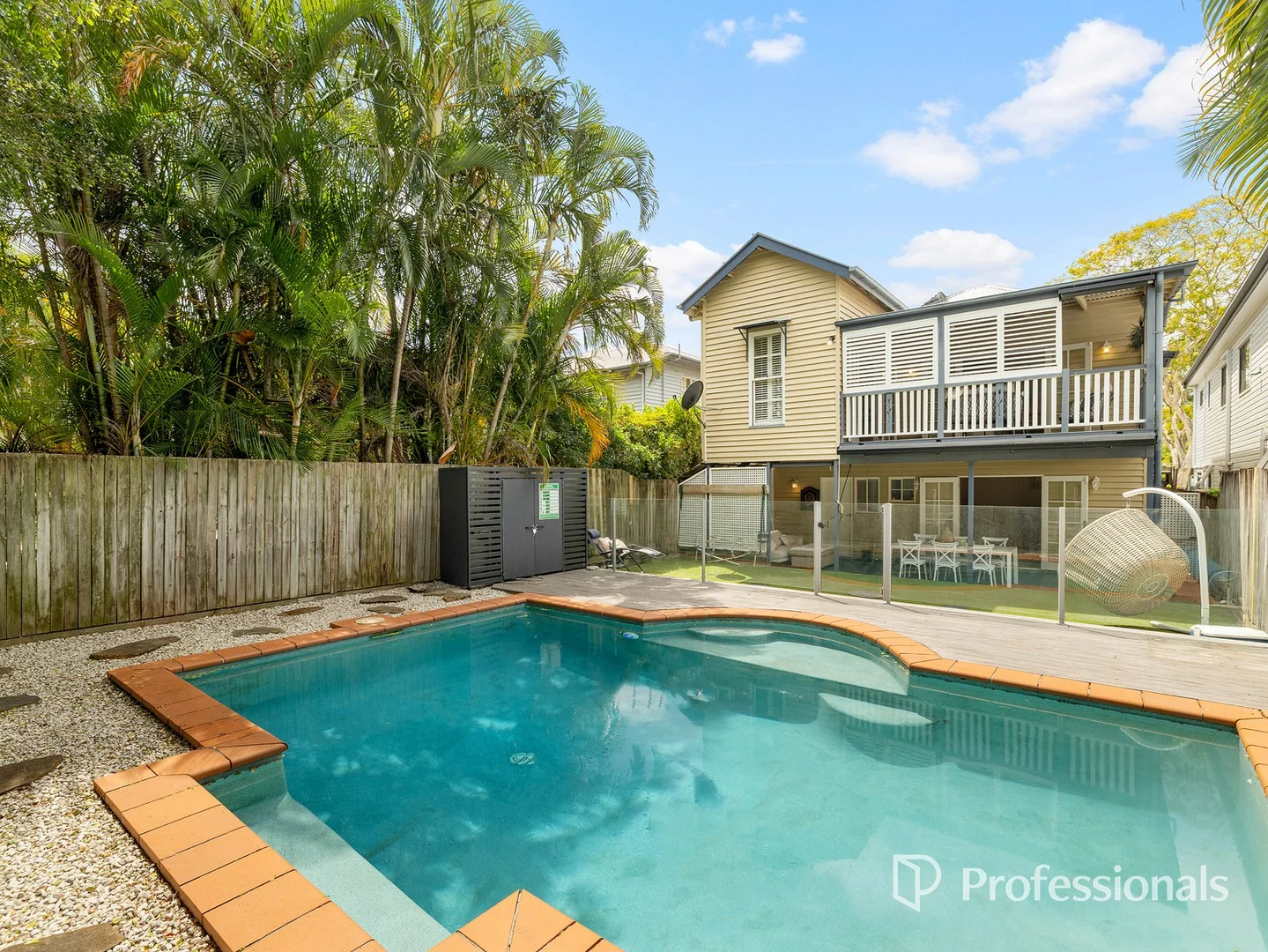 159 Gordon Street (1/26)