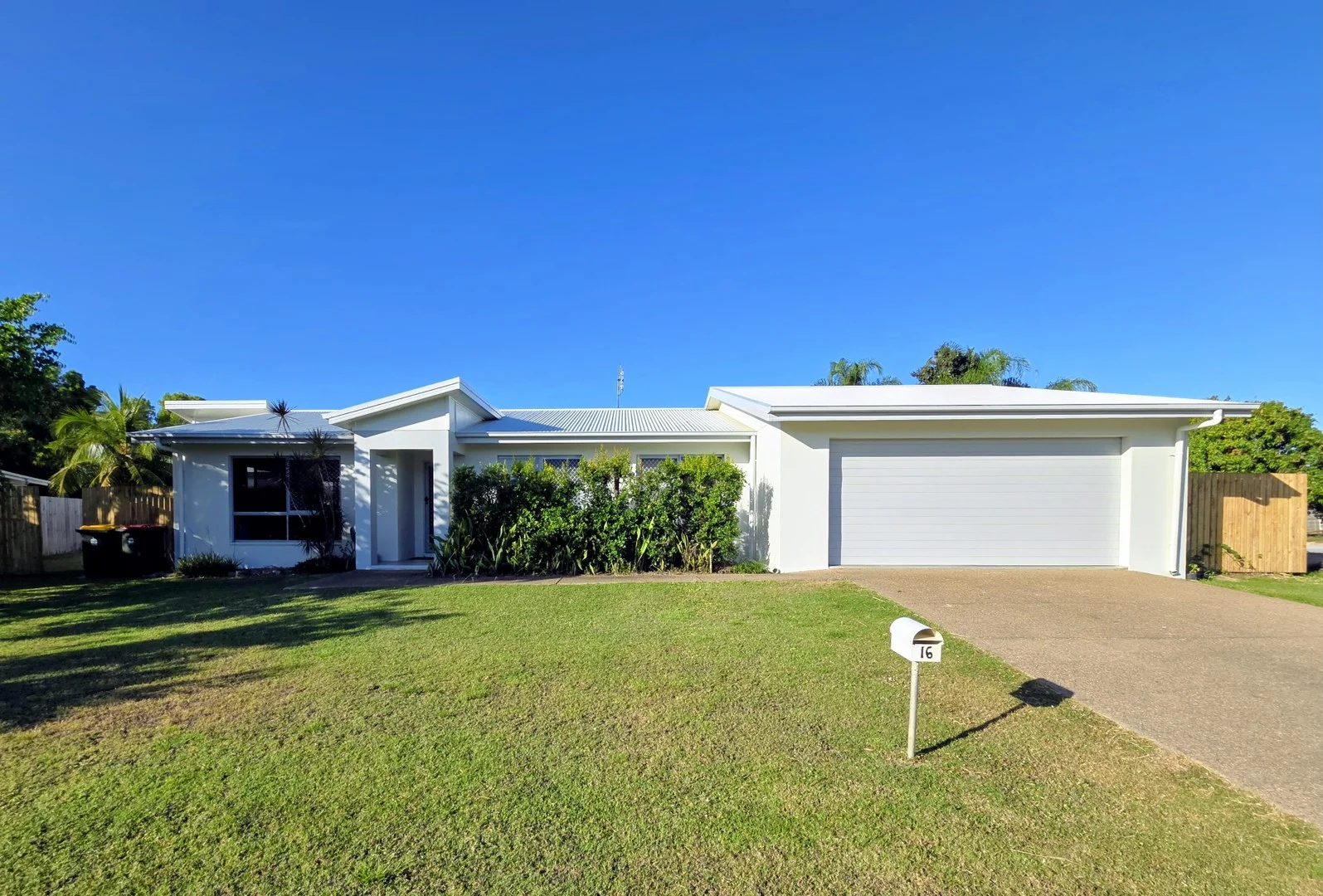16/129 Mystic Avenue (1/9)